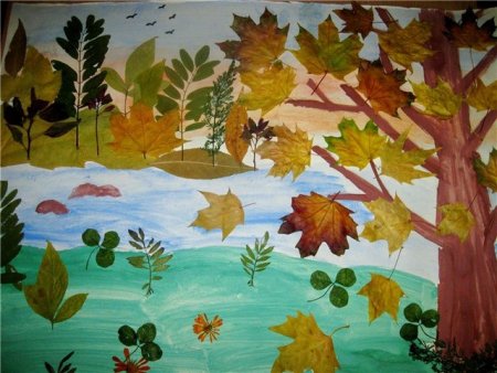 Аппликация из листьев на тему осенний лес