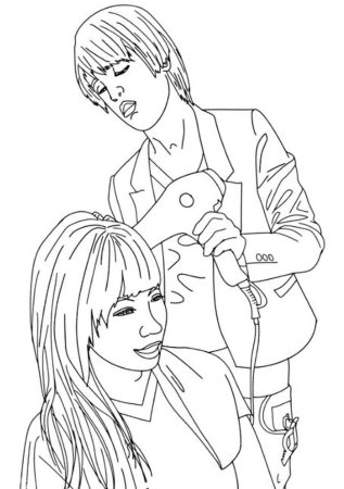 Нарисованная девушка с косметикой