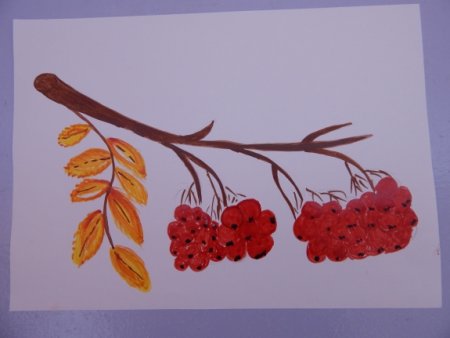 Тема: "ветка рябины".(т.с.Комарова, с.42)
