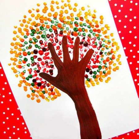 Осеннее дерево ватными палочками