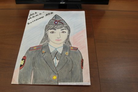 Рисунок полицейского карандашом профессионально