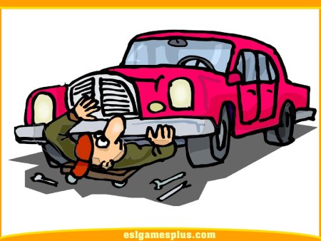 Шофер чинит машину