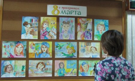 Выставка работ по профессиям рисунки