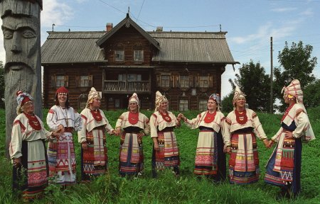 Национальный костюм Карелии вепсы