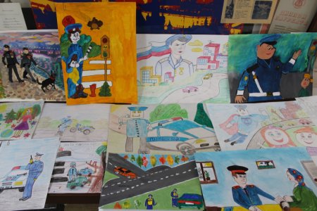 Конкурс рисунков Мои родители работают в полиции