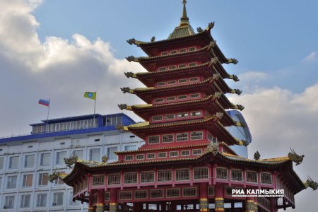 Буддийский храм логотип