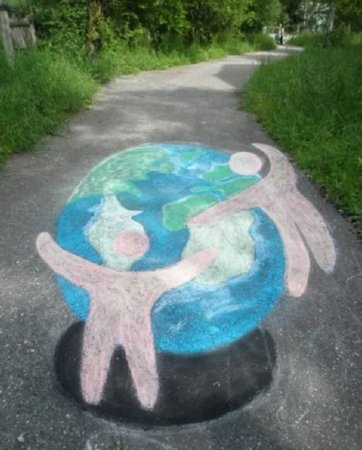 Конкурс детского рисунка на асфальте