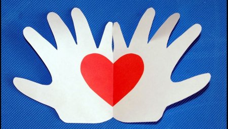 Поделки из бумаги ладошки