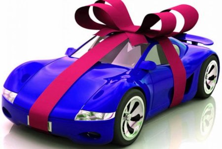 Машинка с подарками