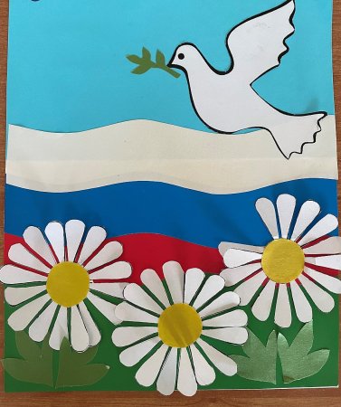 Рисунки ко Дню флага