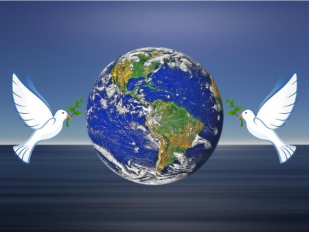 "И на земли мир…"