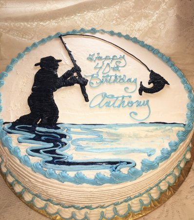Рисунки тортов на день рождения для мужчины (47 фото)