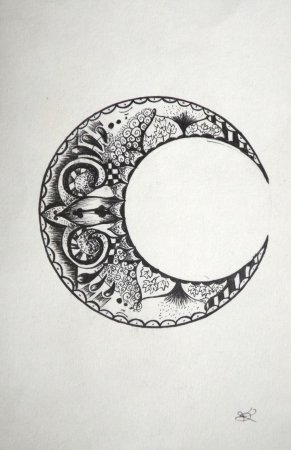 Тату Лунница трехрогая