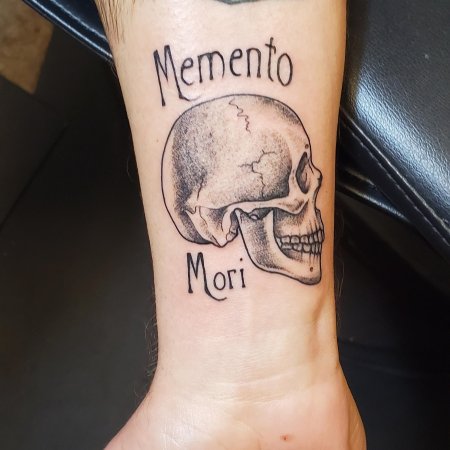 Моменто море тату