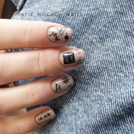 Маникюр тату