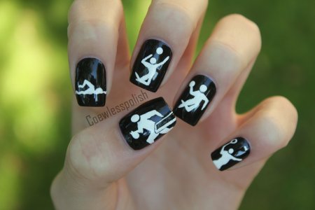 Маникюр с мотоциклом рисунок