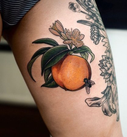 Тату персик
