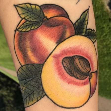 Тату персик