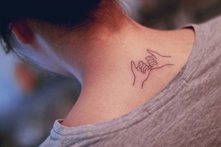 Татуировки на шее небольшие