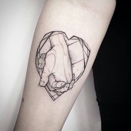 Геометрическое сердце тату