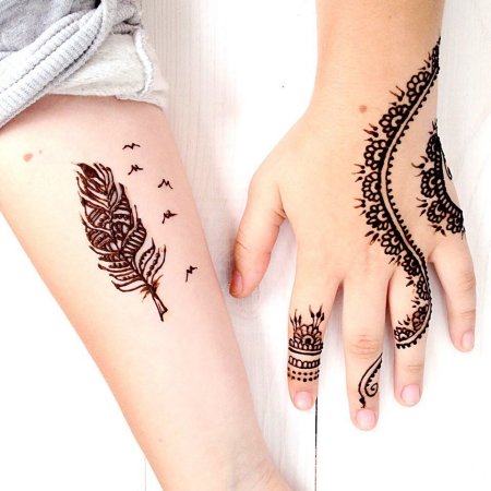 Рисунки хной на руке