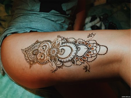 Узоры хной на теле