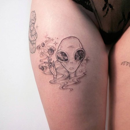 Тату пришелец