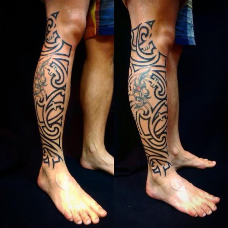 Тату на голени