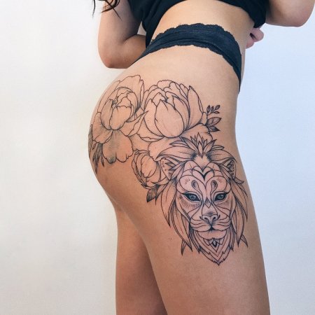Тату на бедре женские
