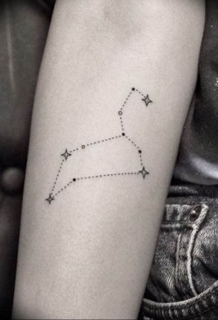 Созвездие Льва тату