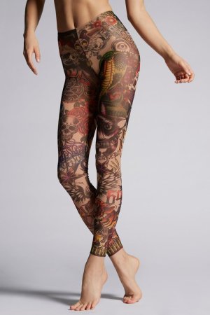 Телесные легинсы