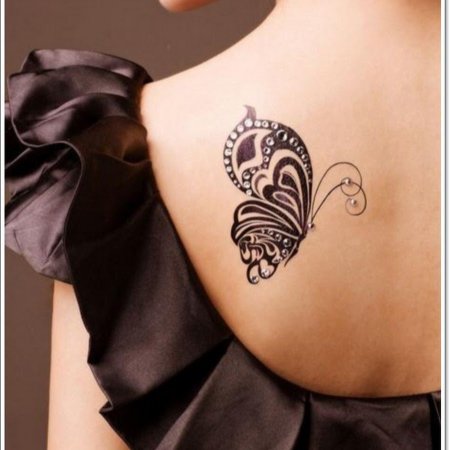 Тату хной на плече