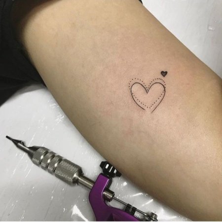 Рисунки ручкой на ноге легкие