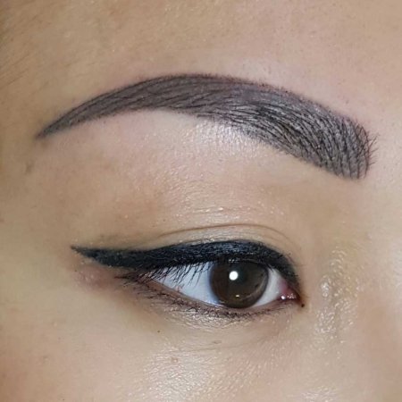 Перманентный макияж бровей