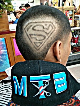 Стрижки с выбритыми рисунками