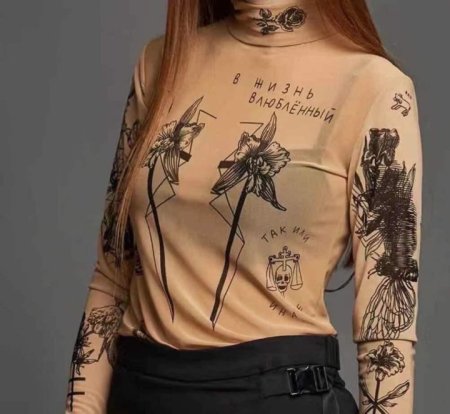 Водолазка с наколками