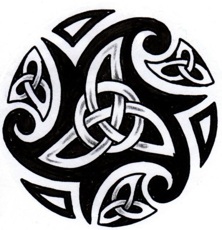 Кельтский трикветр тату