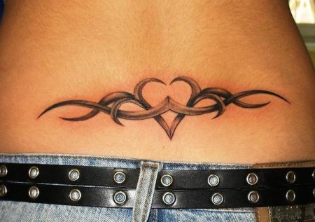 Тату на копчике