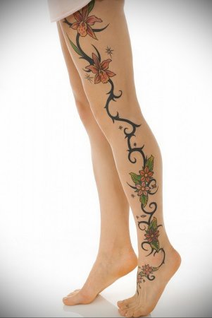 Тату на ноге для девушек