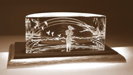 Гравировка стекла лазером