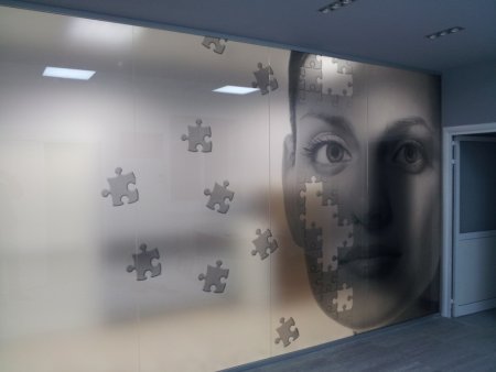 Печать на матовой пленке для стекла