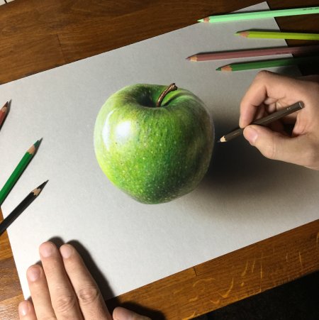 Яблоко цветными карандашами