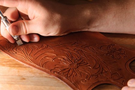 Резьба по дереву череп