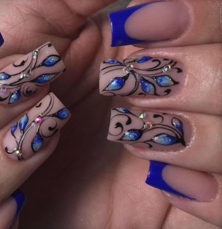 Витражный маникюр
