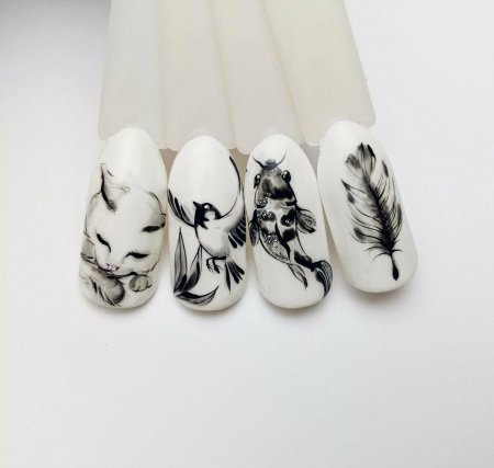 Французский маникюр с бабочкой