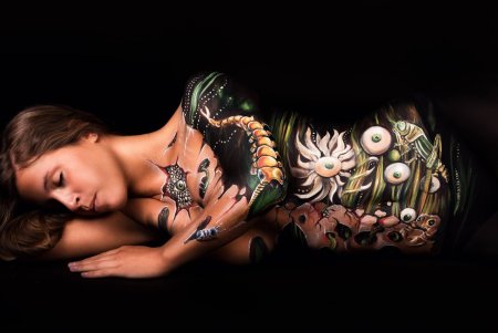 Боди-арт иллюзии Гезине Марведель