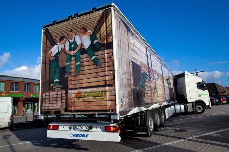 Креативная реклама грузоперевозки