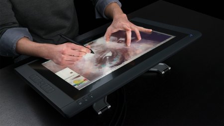 Wacom Cintiq 27 HD
