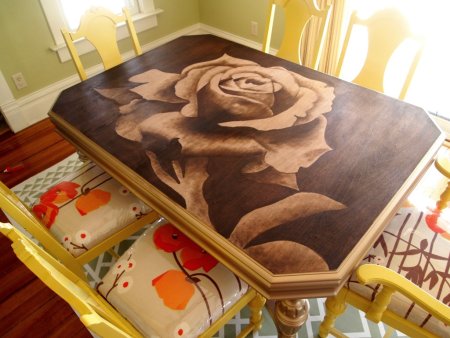 Роспись деревянного стола