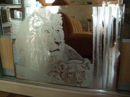 Гравировка лазером на зеркале